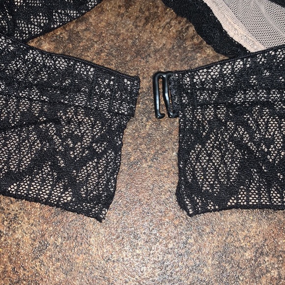 🔥 Free People Women's Lace Underwire Bra Black M NWT - Picture 5 of 7